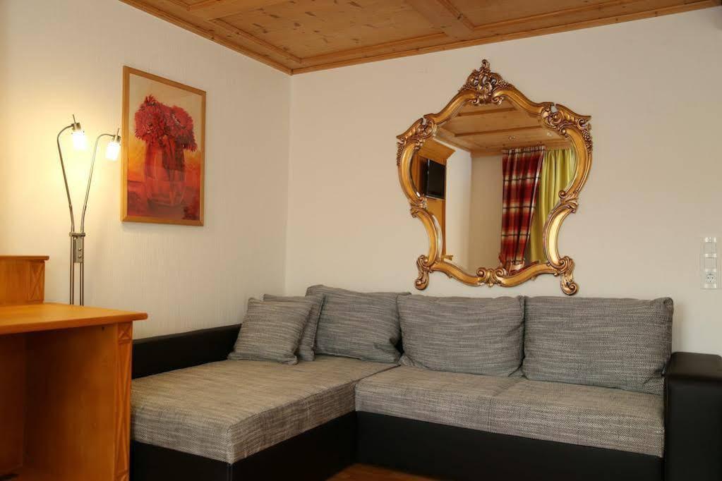 Parkhotel Waldlust Hausern Bagian luar foto