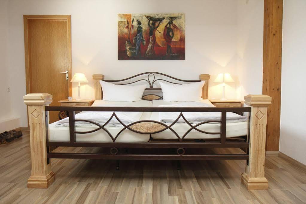Parkhotel Waldlust Hausern Bagian luar foto