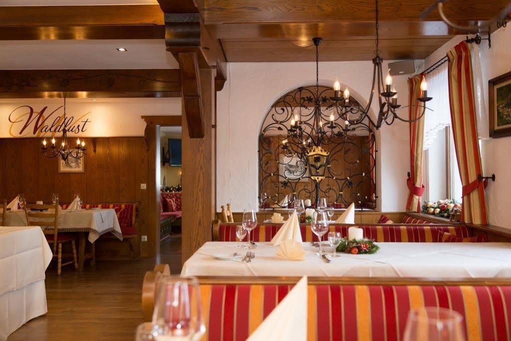 Parkhotel Waldlust Hausern Bagian luar foto